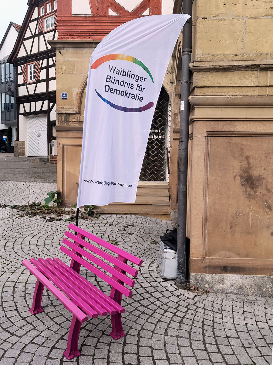Die Pinke Bank für Demokratie